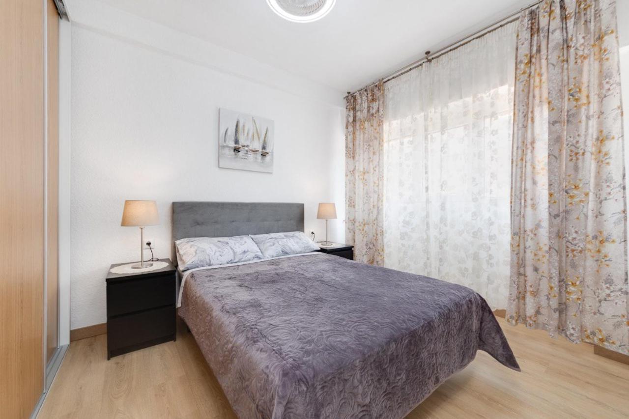 Comfortable Apartment With Wi-Fi Alicante Exterior photo